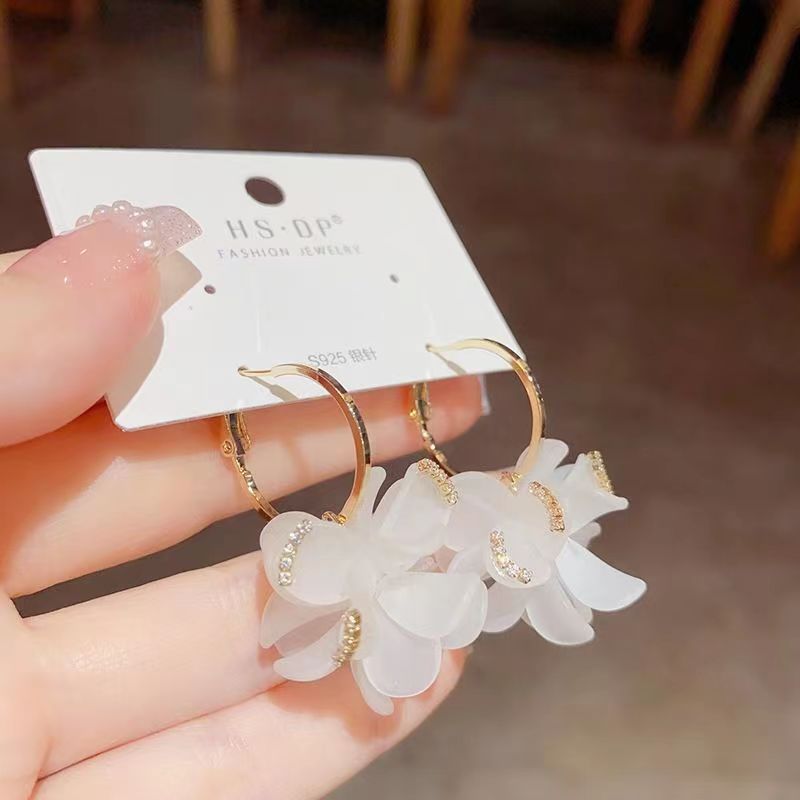 گوشواره گل نگین دار آویز کد 399-2