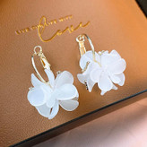 گوشواره گل نگین دار آویز کد 399-2